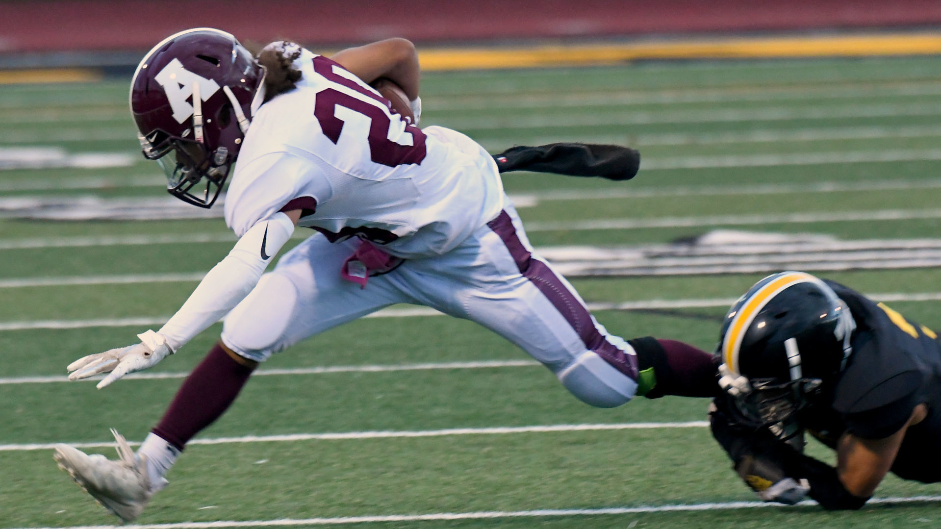 Auburn Henninger Football 10.JPG
